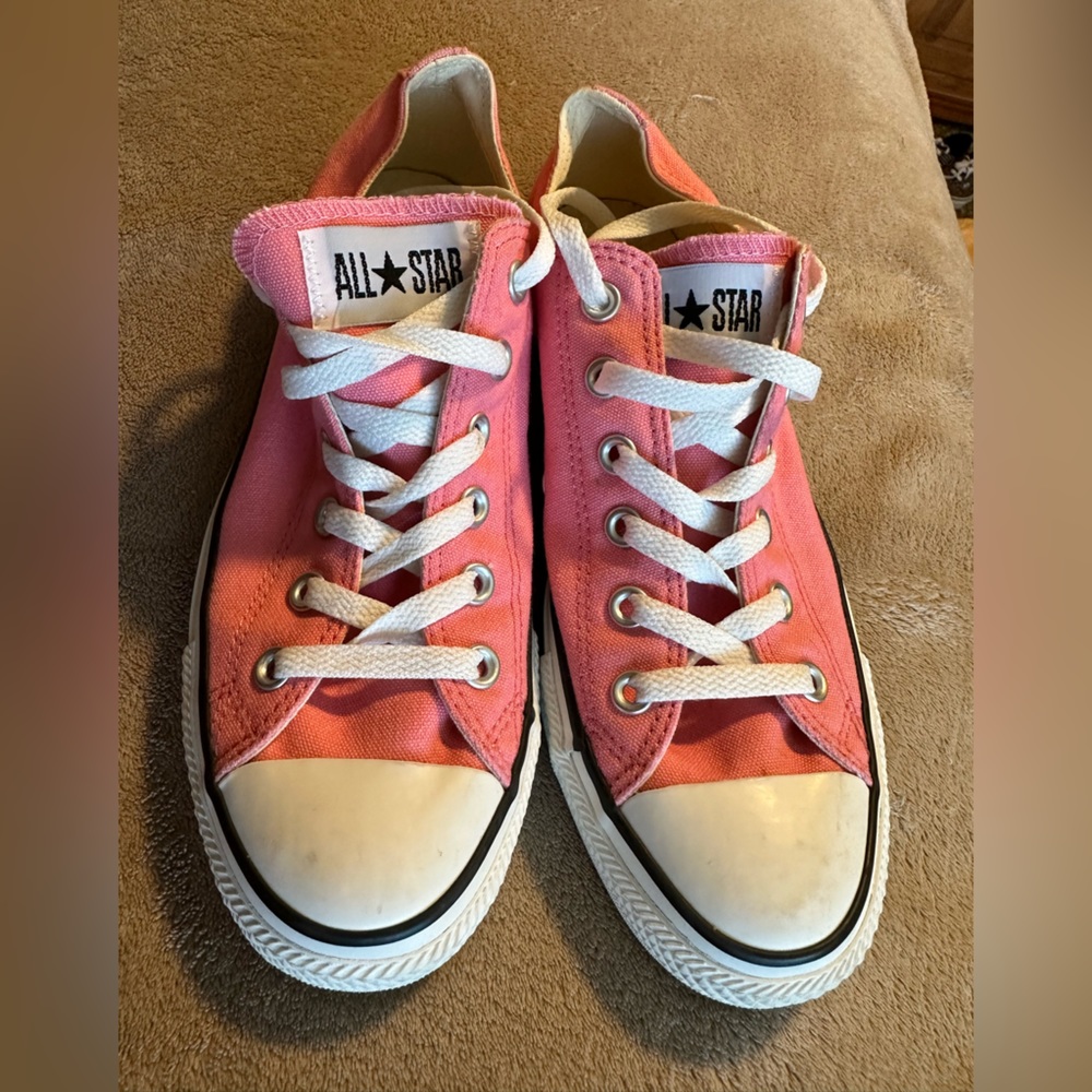 Pink All Star Converse (W9, M7)
